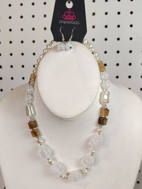 paparazzi Brown and Clear Pearl Accent Necklace Set